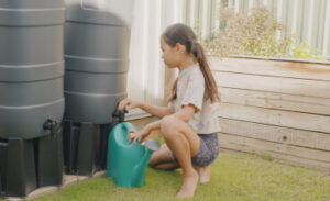 Llenado de agua para conservación