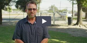 Video de Cal Water y el Refugio animal 039nd Chance de Selma