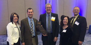 Cal Water recibe el premio al Proyecto de agua destacado