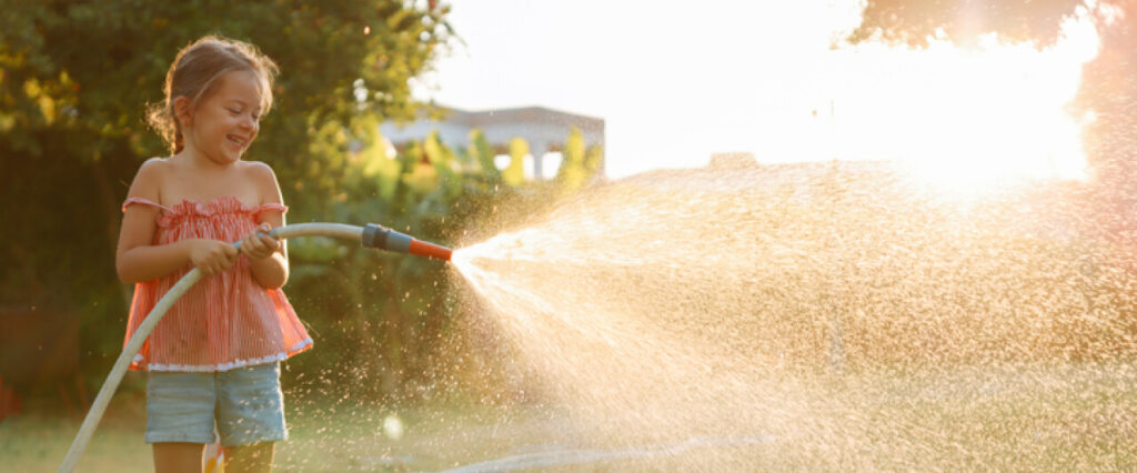 East Los Angeles power outage - Girl Playing With Water 1024x426 