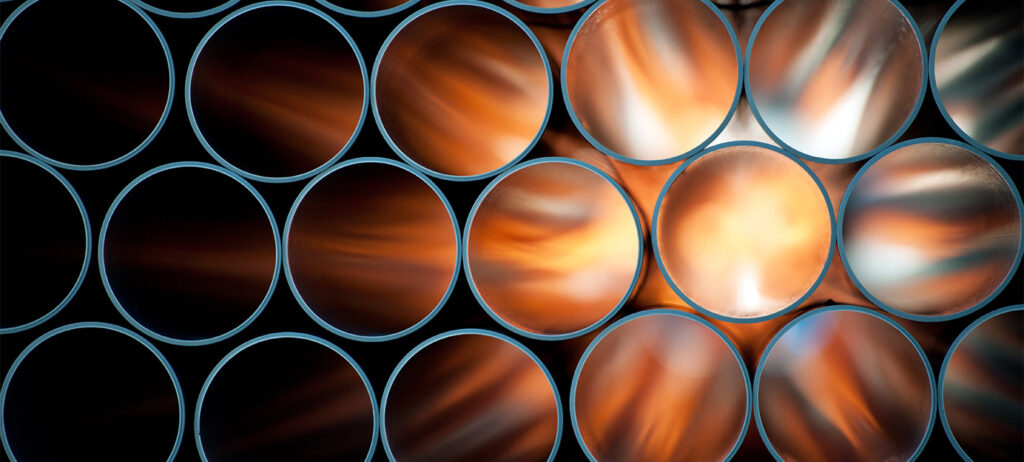 Una pila de tuberías