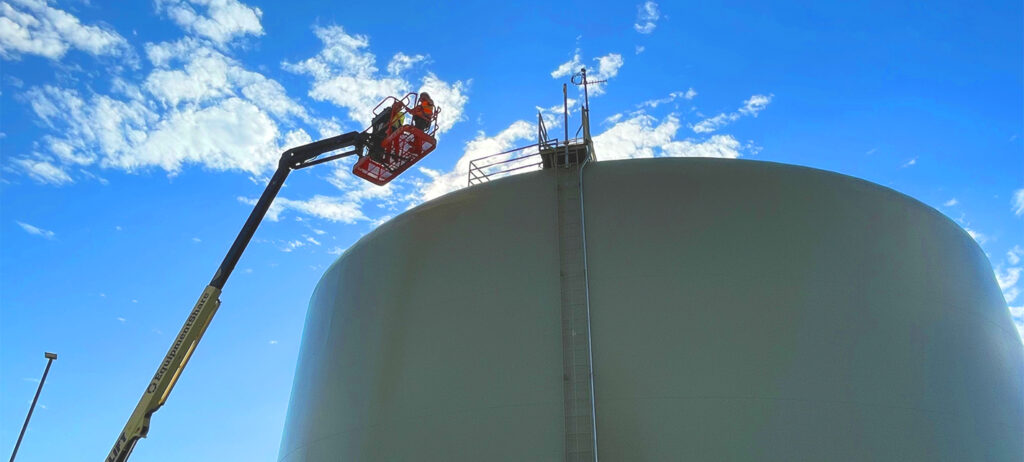 Construction crane over new Selma water tank